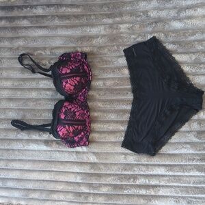 Elegant Black and Pink Lace Lingerie Set